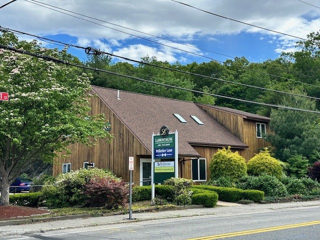 300 Front Street 204