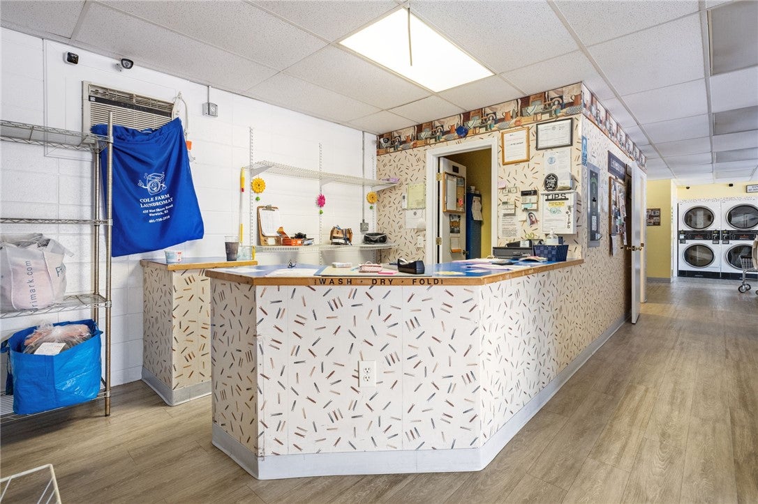 435 West Shore Road 437