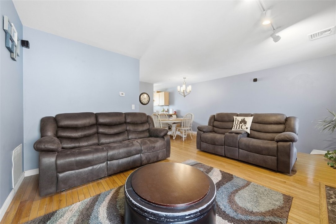 1603 Plainfield Pike G8