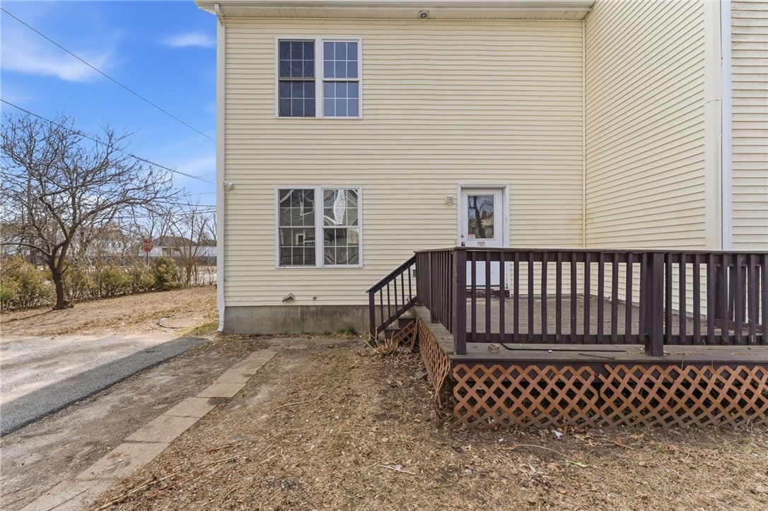 281 Swan Street A
