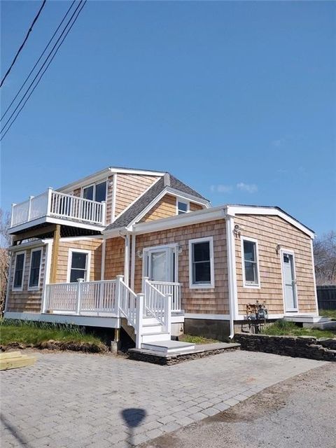 17 Crescent Road Middletown RI 02842