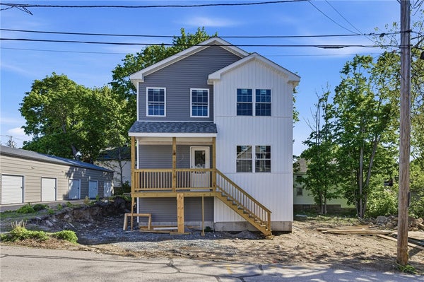 10 WALNUT ST, WEST WARWICK, RI 02893 - Image 758075e0dd6d4dced170cea0bf8f9e5a/1109127719