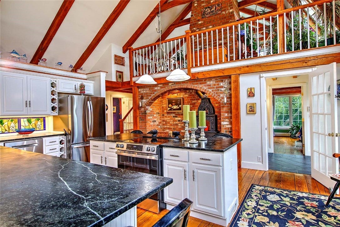 75 Macomber Lane