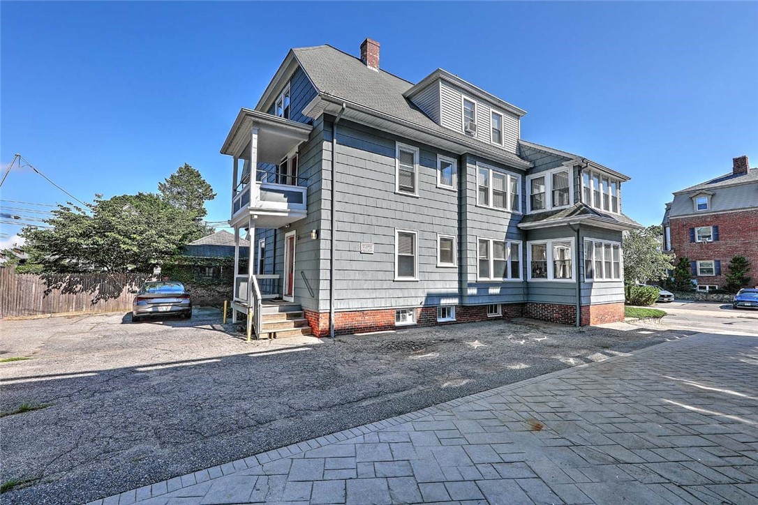 38 S Angell Street