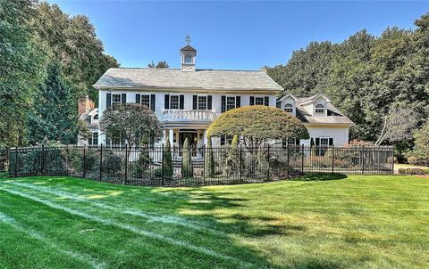 45 Burns Way East Greenwich RI 02818