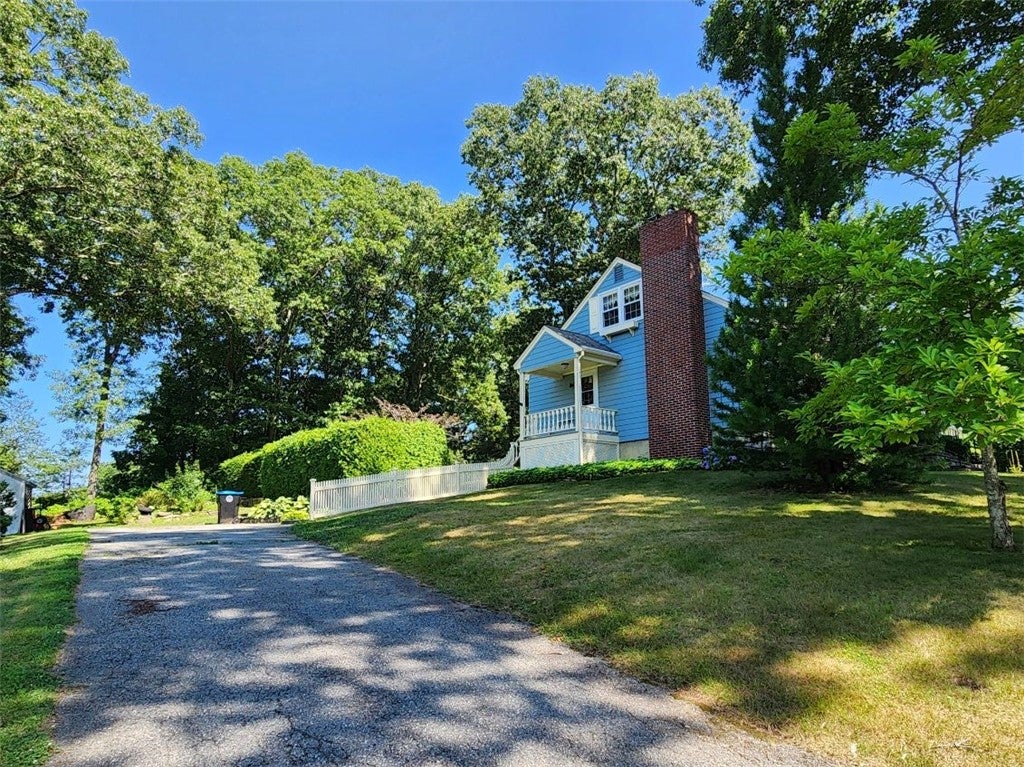 4 Patricia Avenue
