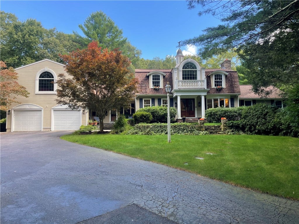 31 Raccoon Hill Road