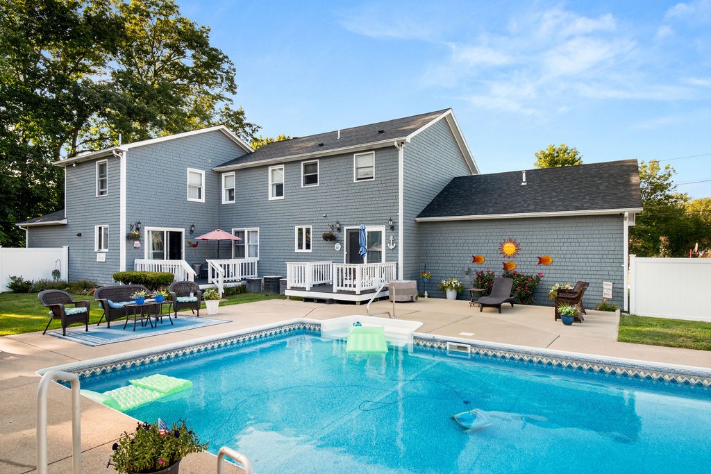 15 Country Meadow Drive