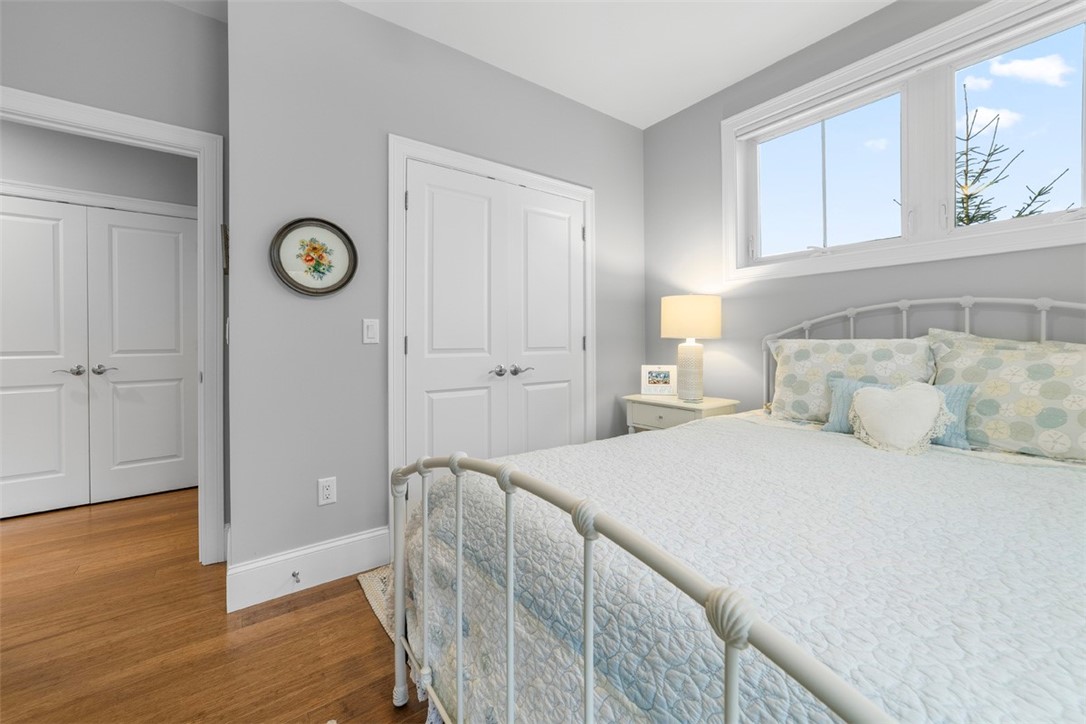 South Kingstown, Rhode Island 02879, United States, 3 Bedrooms Bedrooms, ,3 BathroomsBathrooms,Residential,Pending,23435