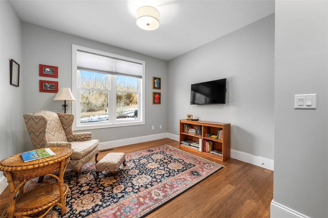 South Kingstown, Rhode Island 02879, United States, 3 Bedrooms Bedrooms, ,3 BathroomsBathrooms,Residential,Pending,23435