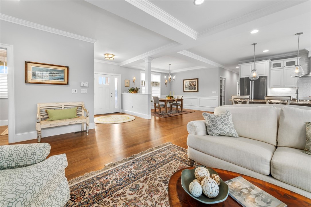 South Kingstown, Rhode Island 02879, United States, 3 Bedrooms Bedrooms, ,3 BathroomsBathrooms,Residential,Pending,23435