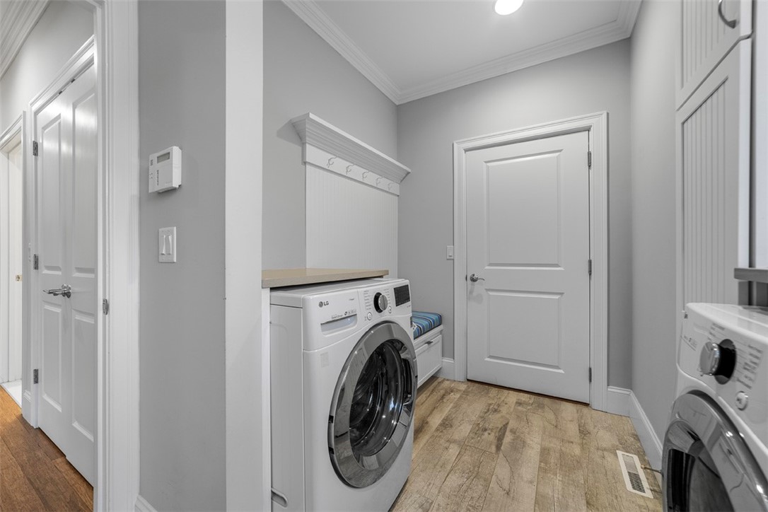 South Kingstown, Rhode Island 02879, United States, 3 Bedrooms Bedrooms, ,3 BathroomsBathrooms,Residential,Pending,23435