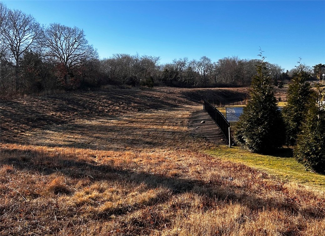 South Kingstown, Rhode Island 02879, United States, 3 Bedrooms Bedrooms, ,3 BathroomsBathrooms,Residential,Pending,23435