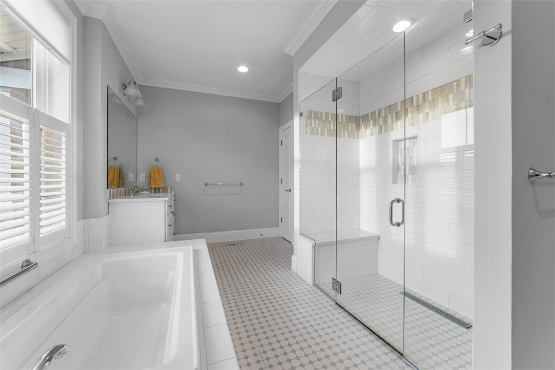 South Kingstown, Rhode Island 02879, United States, 3 Bedrooms Bedrooms, ,3 BathroomsBathrooms,Residential,Pending,23435