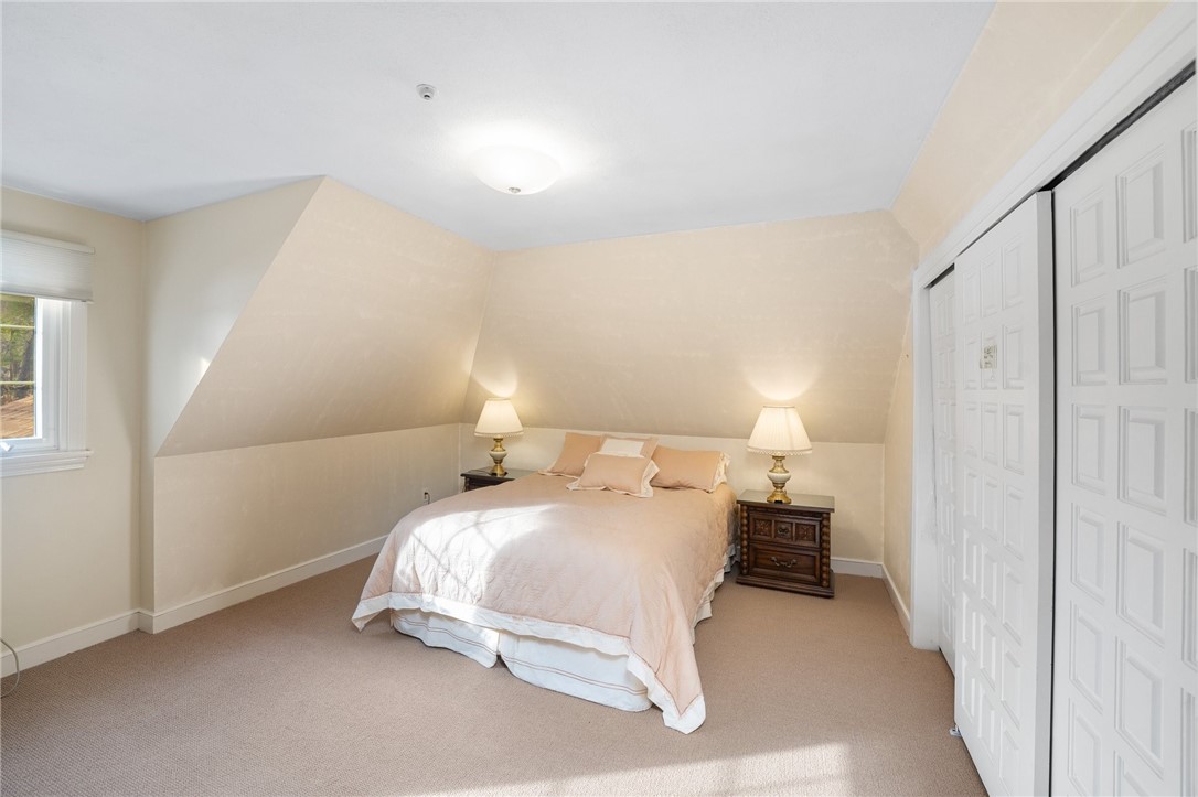 Cumberland, Rhode Island 02864, United States, 3 Bedrooms Bedrooms, ,4 BathroomsBathrooms,Residential,Active,104659