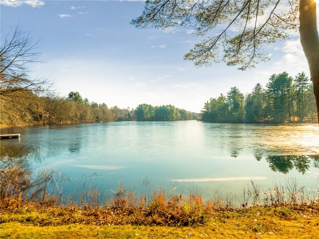 Cumberland, Rhode Island 02864, United States, 3 Bedrooms Bedrooms, ,4 BathroomsBathrooms,Residential,Active,104659