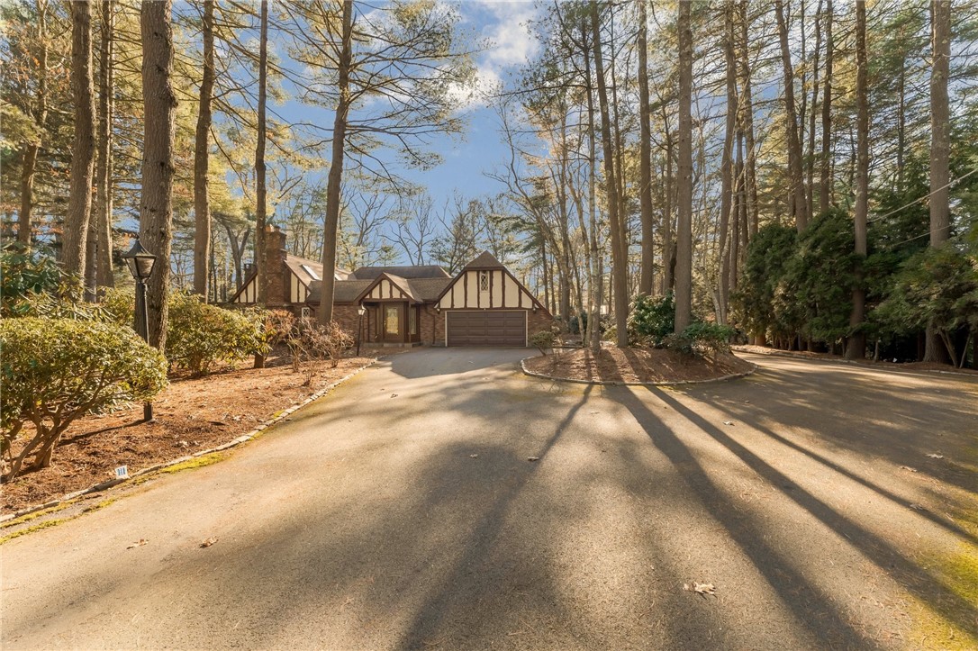 Cumberland, Rhode Island 02864, United States, 3 Bedrooms Bedrooms, ,4 BathroomsBathrooms,Residential,Active,104659