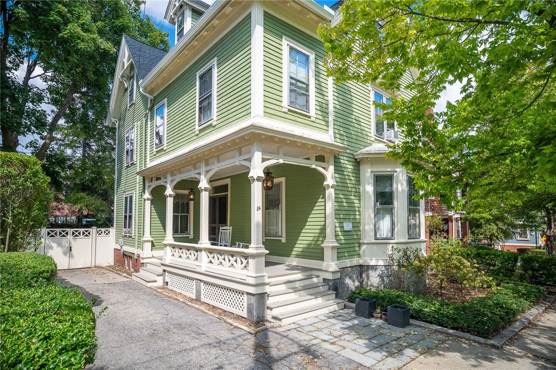 24 Barnes Street