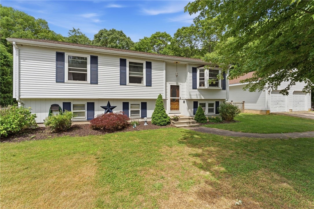8 Sparrow Drive