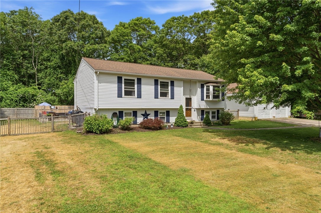 8 Sparrow Drive