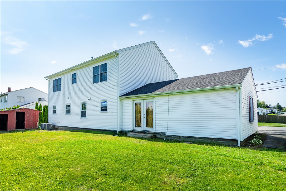 East Providence, Rhode Island 02914, United States, 4 Bedrooms Bedrooms, ,2 BathroomsBathrooms,Residential,Active,239141