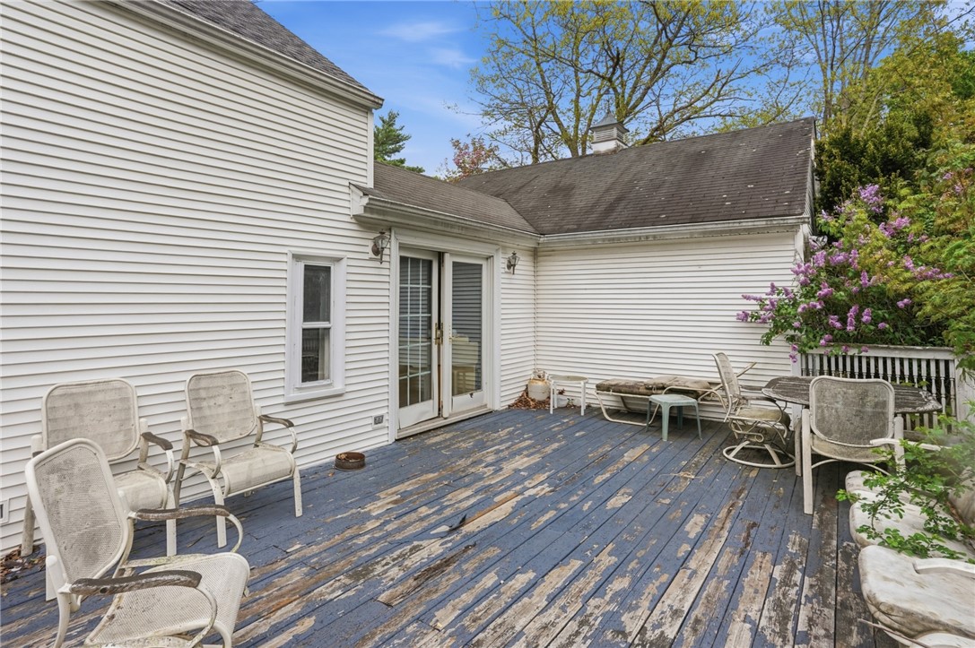 1162 Douglas Pike