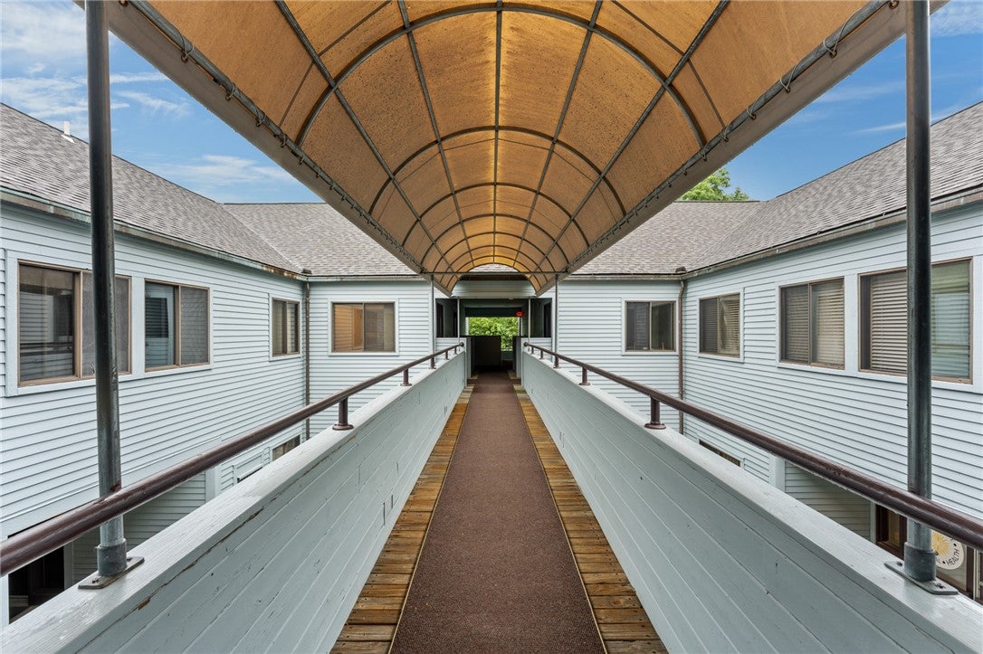 469 Centerville Road 208