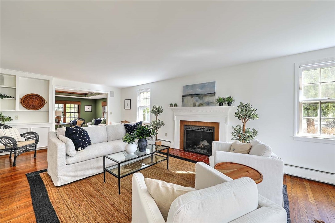 18 Adams Point Road