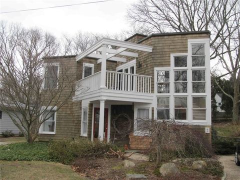 7 Spring Cove Road Narragansett RI 02882