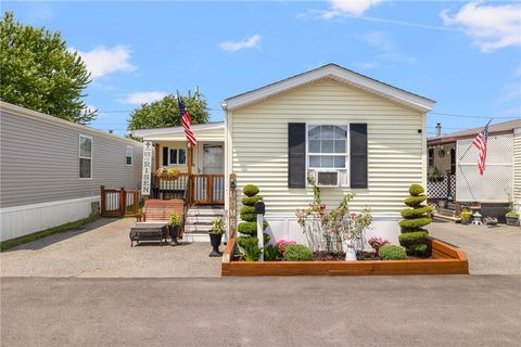 Single Family Residence in East Providence RI 63 East Drive.jpg