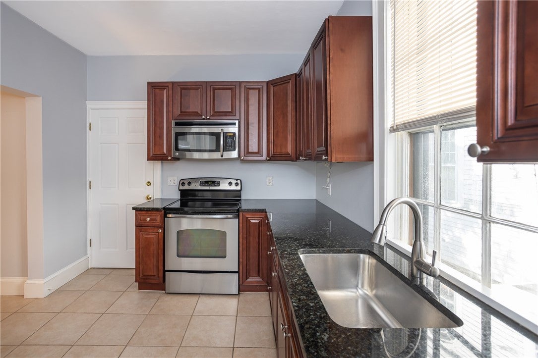 85 Mill Street 1