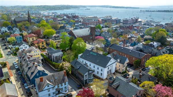 85 MILL ST APT 1, NEWPORT, RI 02840 - Image 774c2a8e611b6d729b4dce2023c2ce2d/502198533
