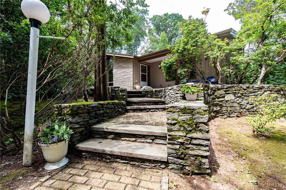 165 Kent Drive