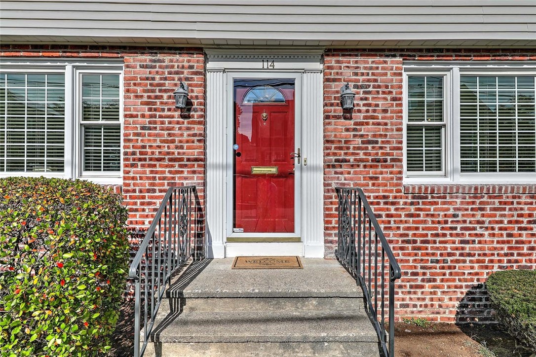 114 MARBURY Avenue
