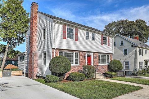 114 MARBURY Avenue Pawtucket RI 02860