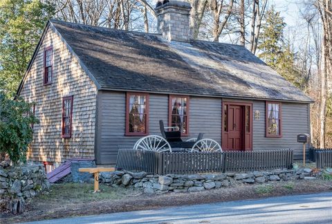 1724 South Road South Kingstown RI 02879