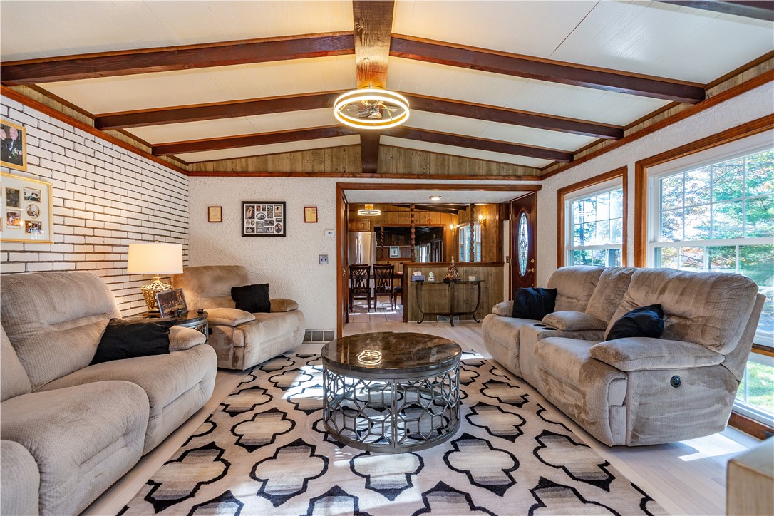 Coventry, Rhode Island 02816, United States, 4 Bedrooms Bedrooms, ,3 BathroomsBathrooms,Residential,Active,232262