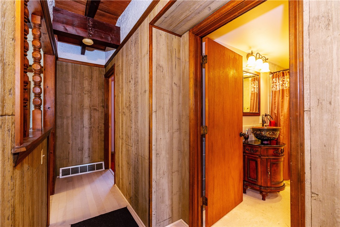 Coventry, Rhode Island 02816, United States, 4 Bedrooms Bedrooms, ,3 BathroomsBathrooms,Residential,Active,232262