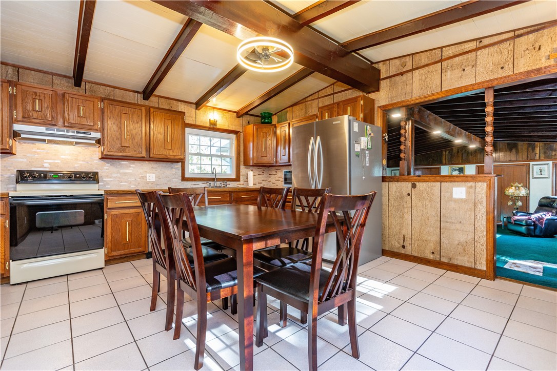 Coventry, Rhode Island 02816, United States, 4 Bedrooms Bedrooms, ,3 BathroomsBathrooms,Residential,Active,232262