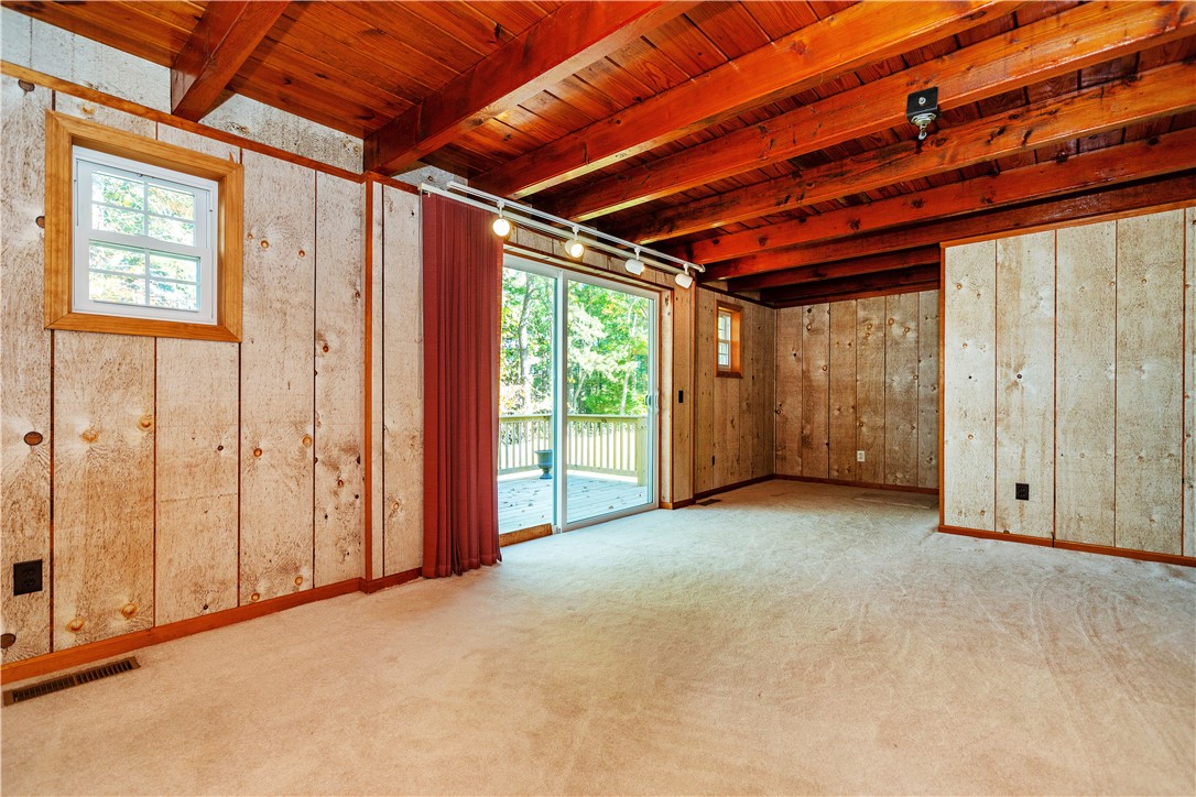 Coventry, Rhode Island 02816, United States, 4 Bedrooms Bedrooms, ,3 BathroomsBathrooms,Residential,Active,232262