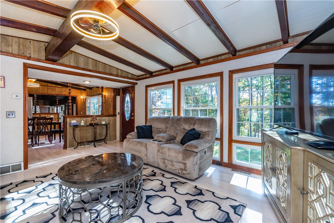 Coventry, Rhode Island 02816, United States, 4 Bedrooms Bedrooms, ,3 BathroomsBathrooms,Residential,Active,232262