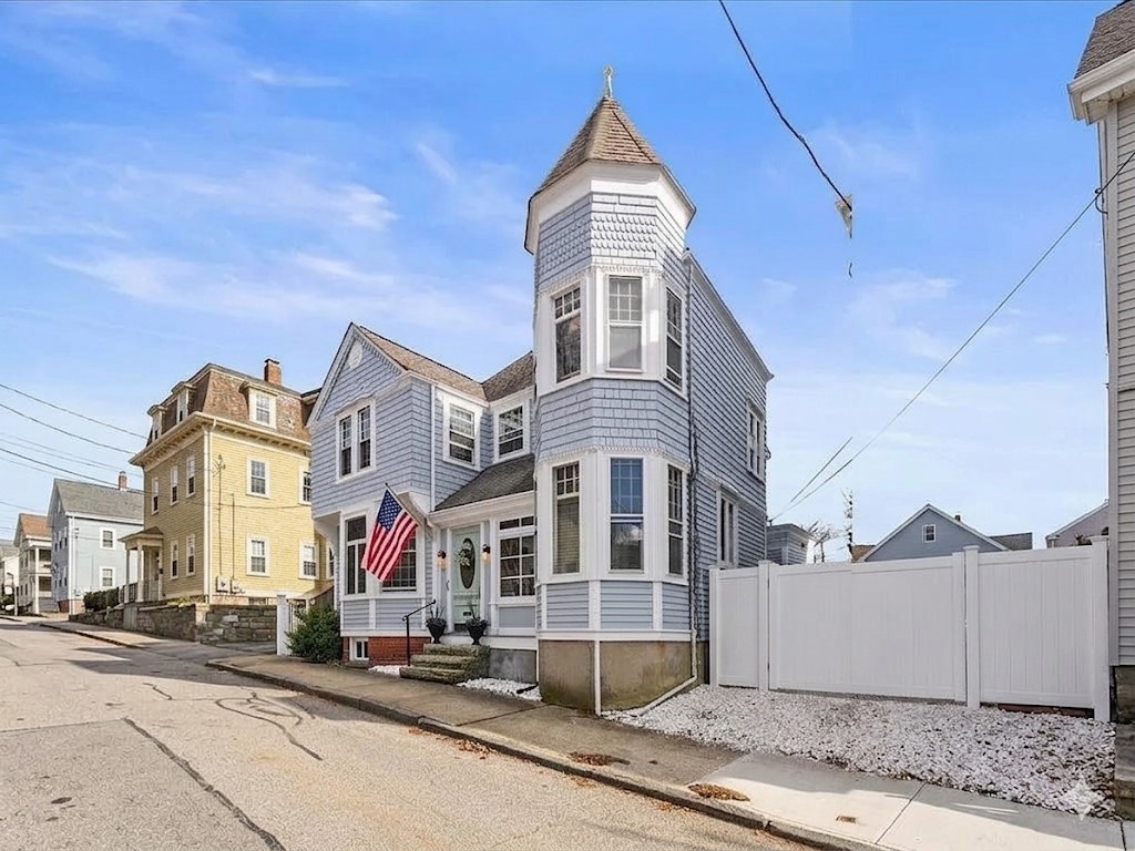43 Howard Street