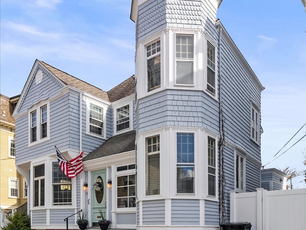 43 Howard Street