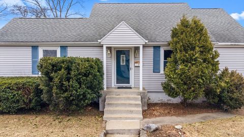 2 Whitman Street Smithfield RI 02917