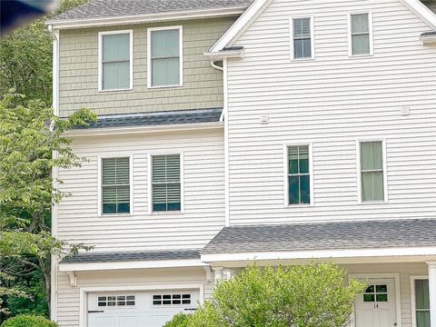 12 Park Avenue 13 Narragansett RI 02882