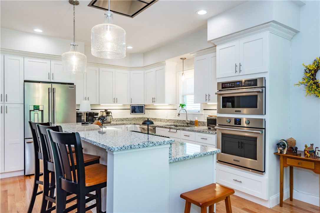 Coventry, Rhode Island 02816, United States, 2 Bedrooms Bedrooms, ,3 BathroomsBathrooms,Residential,Active,192756