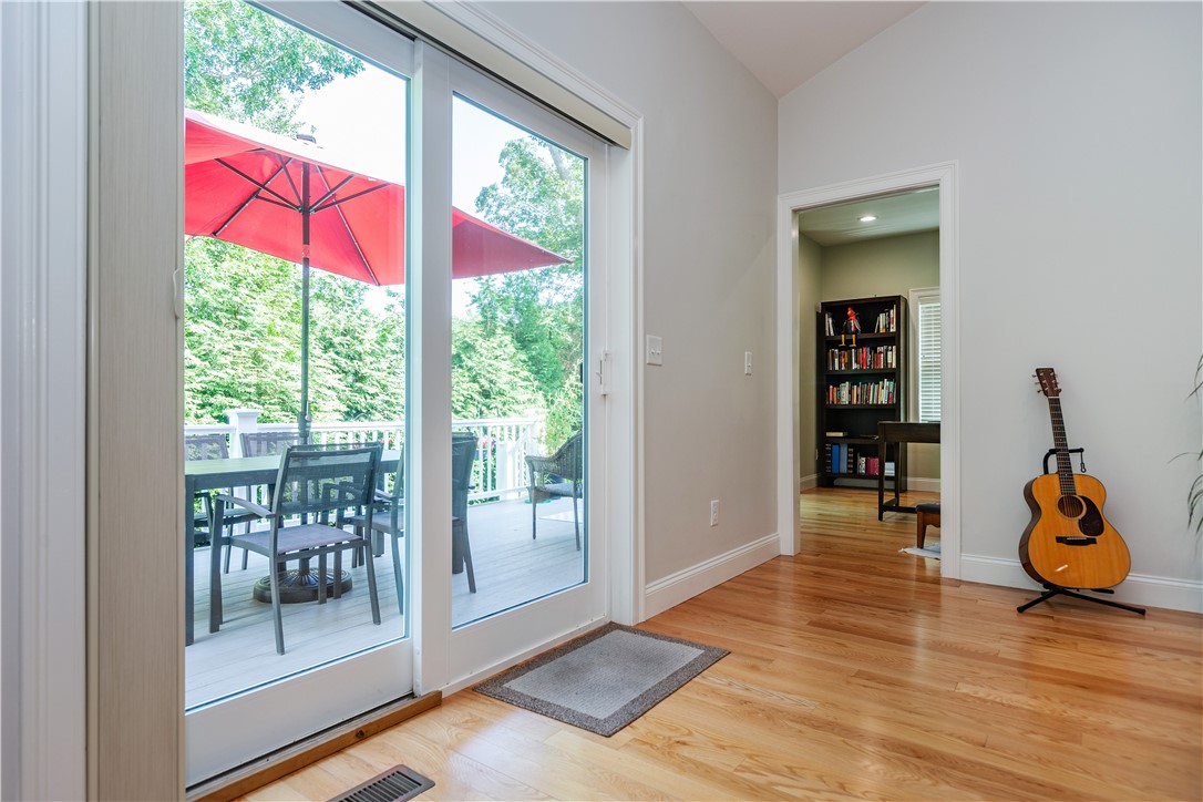 Coventry, Rhode Island 02816, United States, 2 Bedrooms Bedrooms, ,3 BathroomsBathrooms,Residential,Active,192756