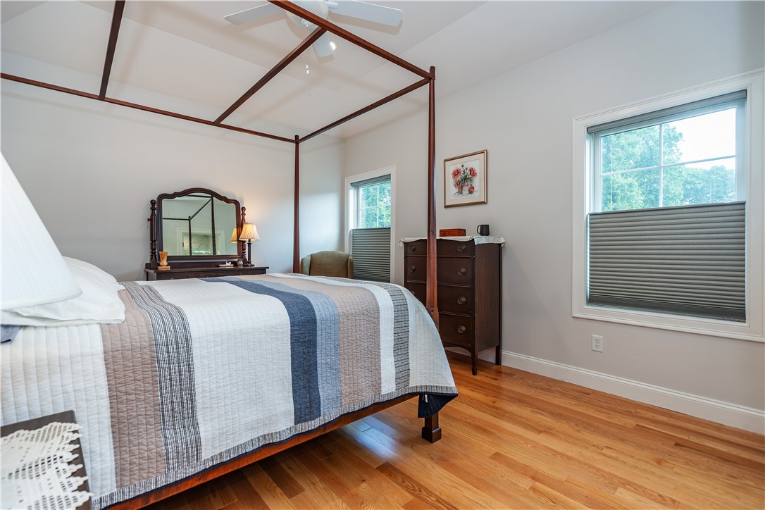 Coventry, Rhode Island 02816, United States, 2 Bedrooms Bedrooms, ,3 BathroomsBathrooms,Residential,Active,192756