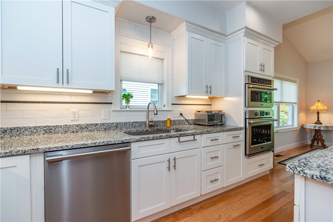 Coventry, Rhode Island 02816, United States, 2 Bedrooms Bedrooms, ,3 BathroomsBathrooms,Residential,Active,192756