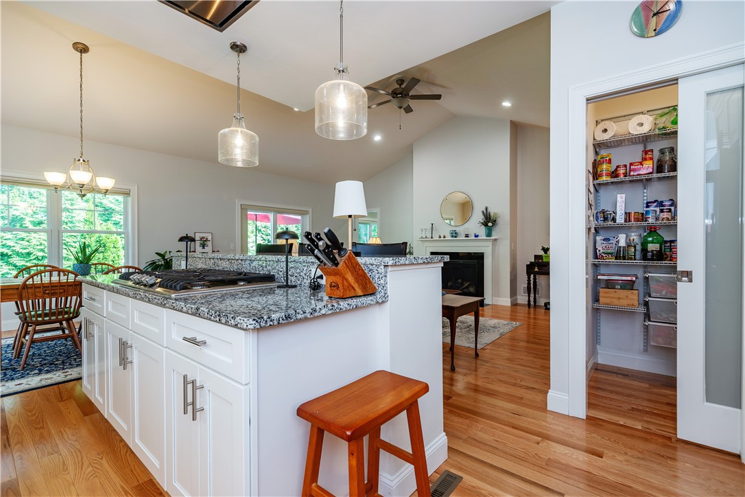 Coventry, Rhode Island 02816, United States, 2 Bedrooms Bedrooms, ,3 BathroomsBathrooms,Residential,Active,192756